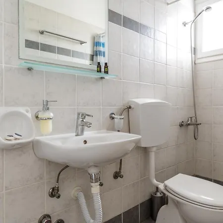 Apartmanhotel Livadia A *